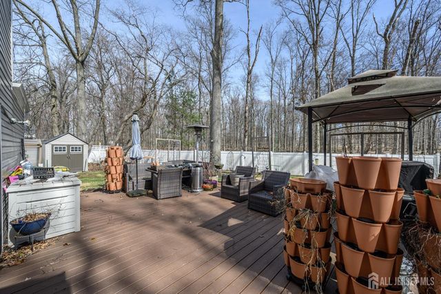 42 Sefton Circle, Piscataway, NJ 08854