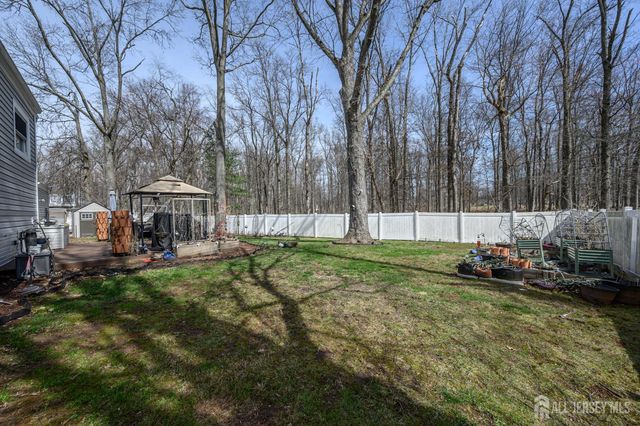 42 Sefton Circle, Piscataway, NJ 08854