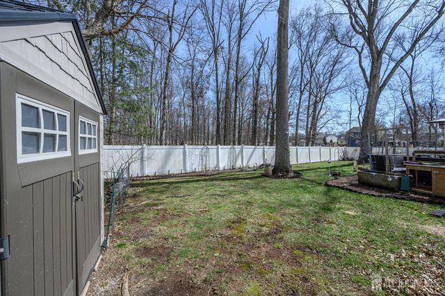 42 Sefton Circle, Piscataway, NJ 08854