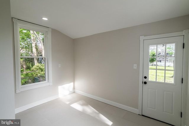 19 E CEDAR AVE, Merchantville, NJ 08109