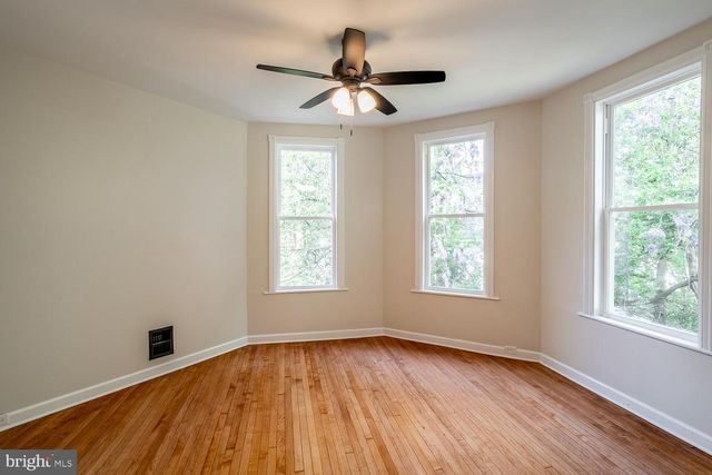 19 E CEDAR AVE, Merchantville, NJ 08109