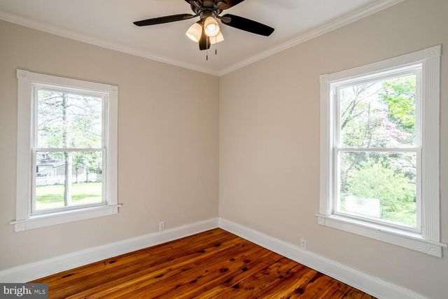 19 E CEDAR AVE, Merchantville, NJ 08109