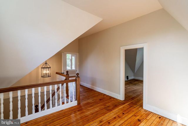 19 E CEDAR AVE, Merchantville, NJ 08109