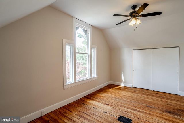 19 E CEDAR AVE, Merchantville, NJ 08109