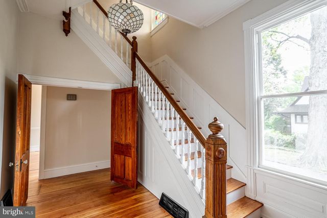 19 E CEDAR AVE, Merchantville, NJ 08109
