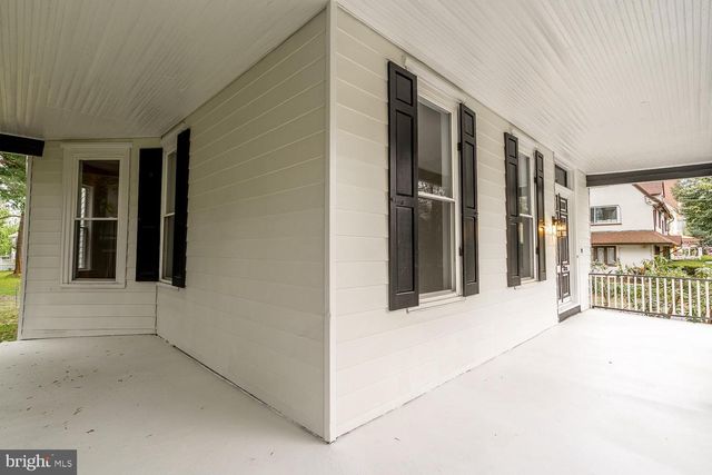 19 E CEDAR AVE, Merchantville, NJ 08109