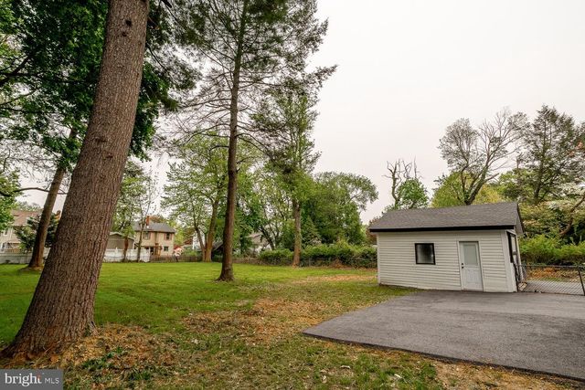 19 E CEDAR AVE, Merchantville, NJ 08109