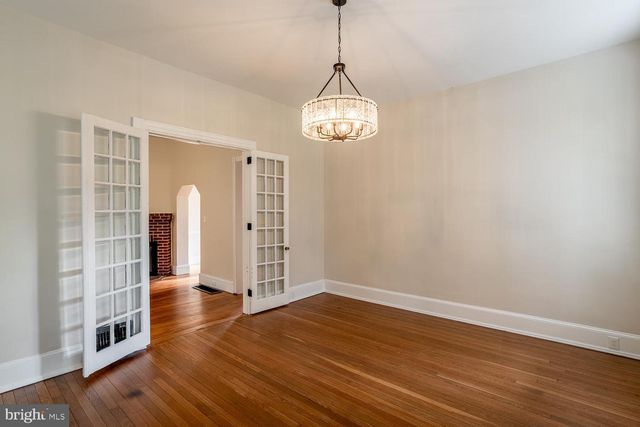 19 E CEDAR AVE, Merchantville, NJ 08109
