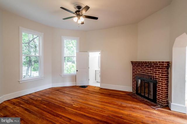 19 E CEDAR AVE, Merchantville, NJ 08109