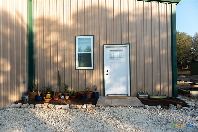 104 Winding River Road, Kempner, TX 76539