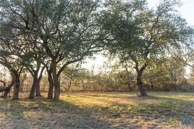 104 Winding River Road, Kempner, TX 76539