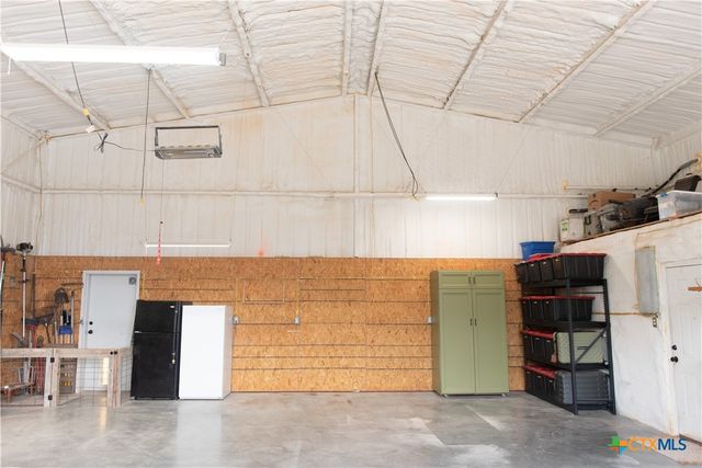 104 Winding River Road, Kempner, TX 76539