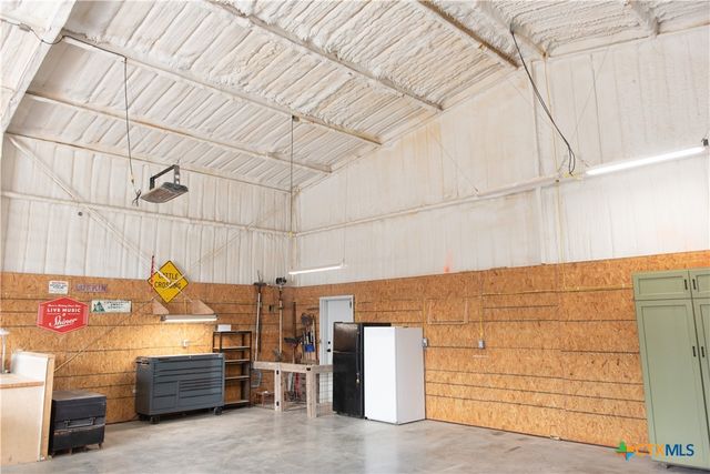 104 Winding River Road, Kempner, TX 76539