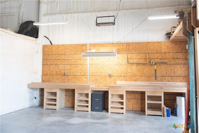 104 Winding River Road, Kempner, TX 76539