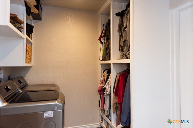 104 Winding River Road, Kempner, TX 76539