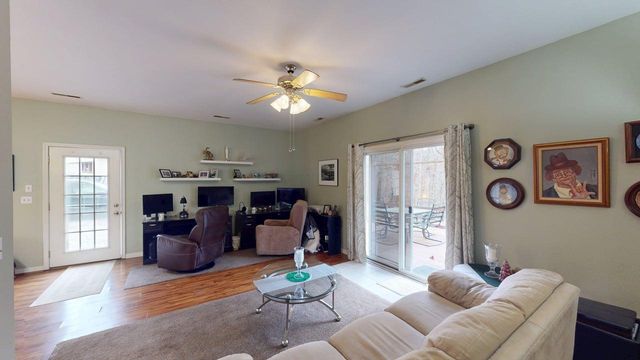 6511 State Highway H, Forsyth, MO 65653