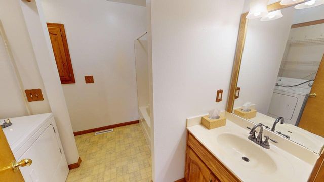 6511 State Highway H, Forsyth, MO 65653