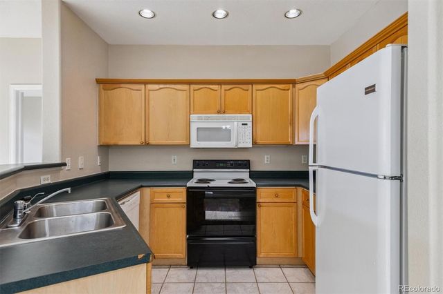 7415 S Alkire Street 203, Littleton, CO 80127