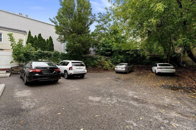 550 Dorchester Ave 550, Boston, MA 02127
