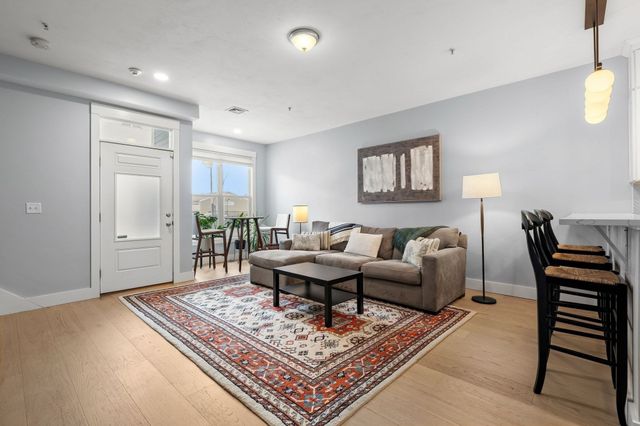 550 Dorchester Ave 550, Boston, MA 02127