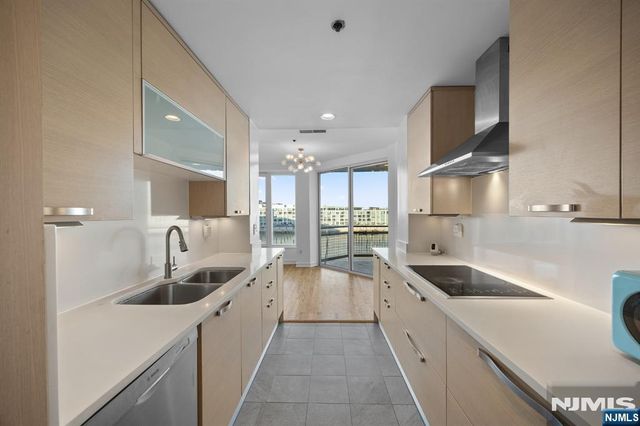 600 Harbor Boulevard 1019, Weehawken, NJ 07086