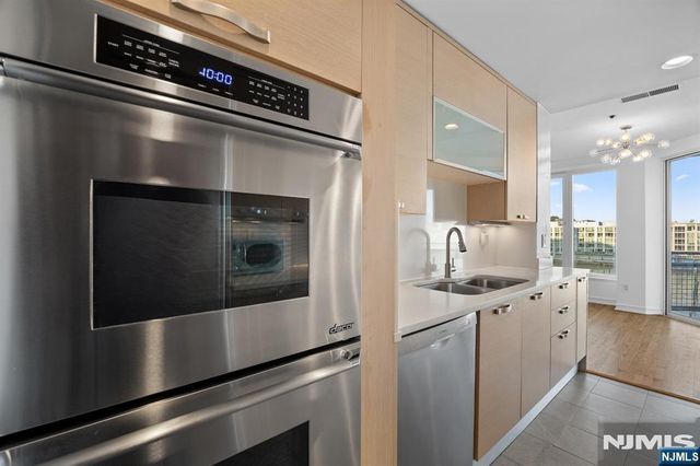 600 Harbor Boulevard 1019, Weehawken, NJ 07086