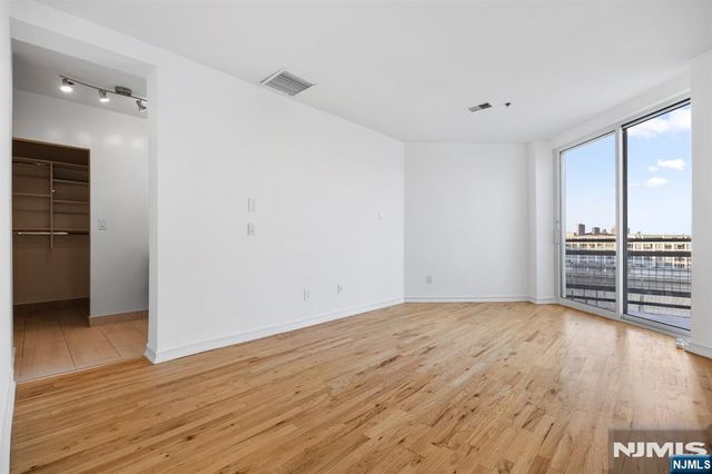 600 Harbor Boulevard 1019, Weehawken, NJ 07086