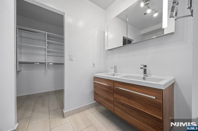 600 Harbor Boulevard 1019, Weehawken, NJ 07086