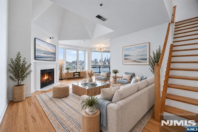 600 Harbor Boulevard 1019, Weehawken, NJ 07086