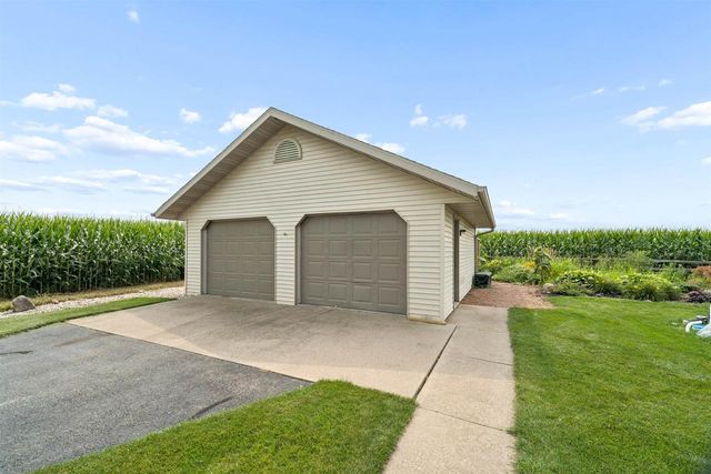N3141 STATE ROAD 76, Hortonville, WI 54944