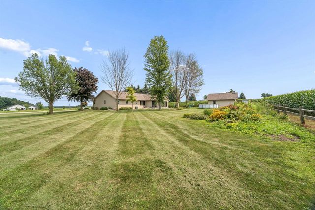 N3141 STATE ROAD 76, Hortonville, WI 54944