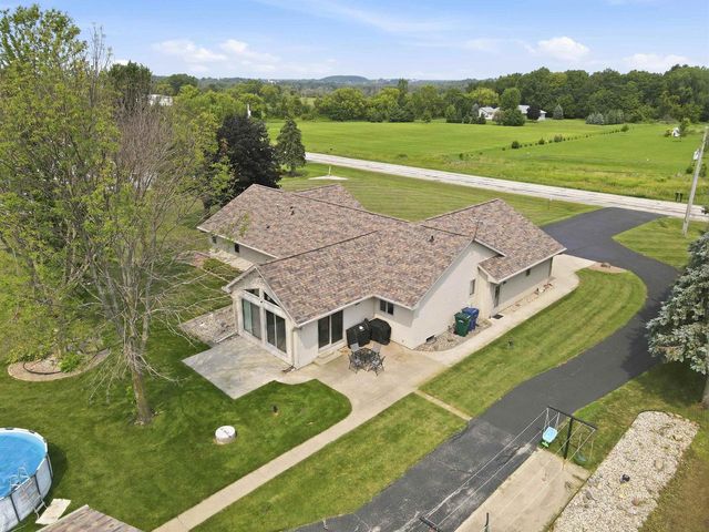 N3141 STATE ROAD 76, Hortonville, WI 54944