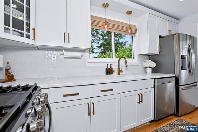 264 Lincoln Boulevard, Emerson, NJ 07630