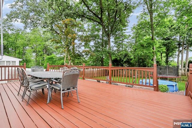 264 Lincoln Boulevard, Emerson, NJ 07630