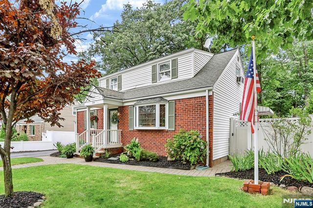 264 Lincoln Boulevard, Emerson, NJ 07630