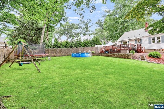 264 Lincoln Boulevard, Emerson, NJ 07630