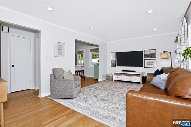 264 Lincoln Boulevard, Emerson, NJ 07630