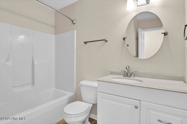 5022 Lamppost Circle, Wilmington, NC 28403