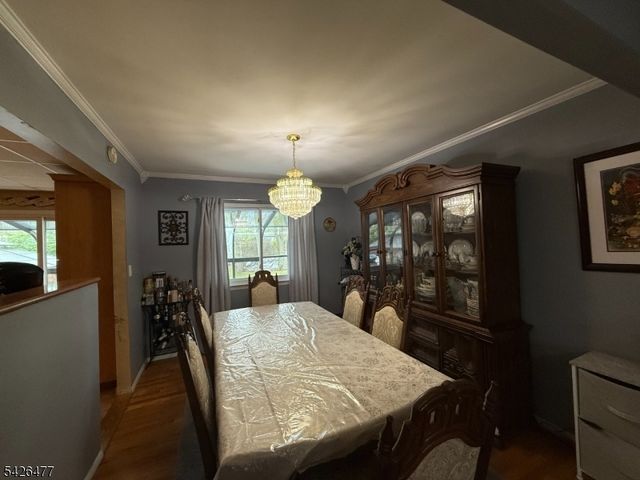 32 Brunswick Dr, Howell Twp., NJ 07731