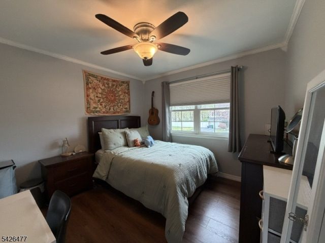 32 Brunswick Dr, Howell Twp., NJ 07731