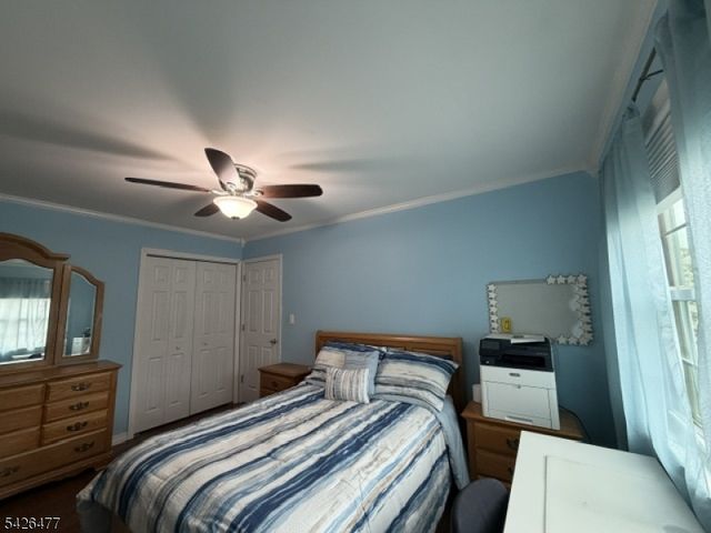 32 Brunswick Dr, Howell Twp., NJ 07731