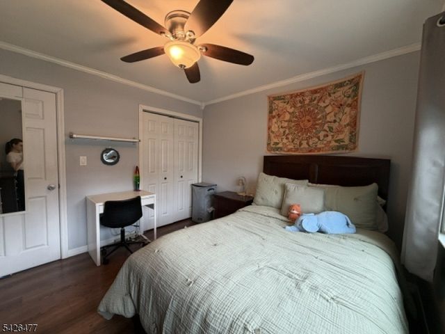 32 Brunswick Dr, Howell Twp., NJ 07731