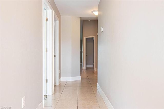 723 SW 40th TER, Cape Coral, FL 33914