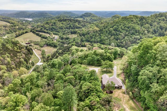 360 Long Hollow Ln, Gainesboro, TN 38562