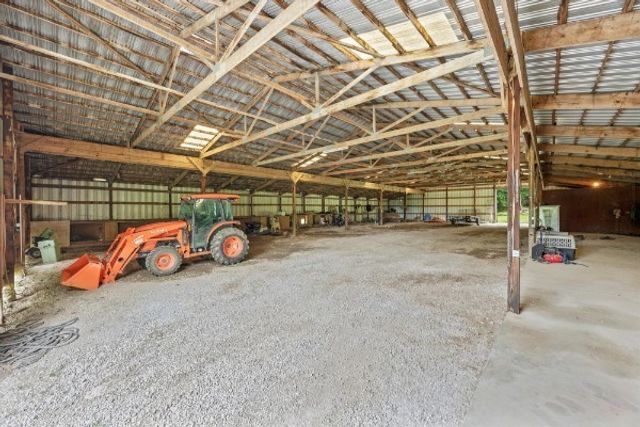 360 Long Hollow Ln, Gainesboro, TN 38562