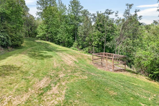 360 Long Hollow Ln, Gainesboro, TN 38562