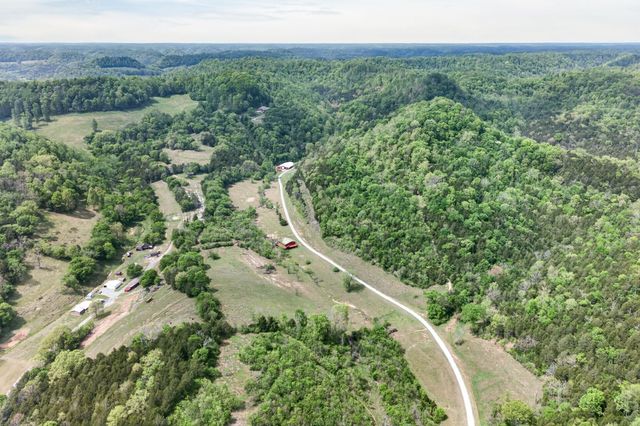 360 Long Hollow Ln, Gainesboro, TN 38562