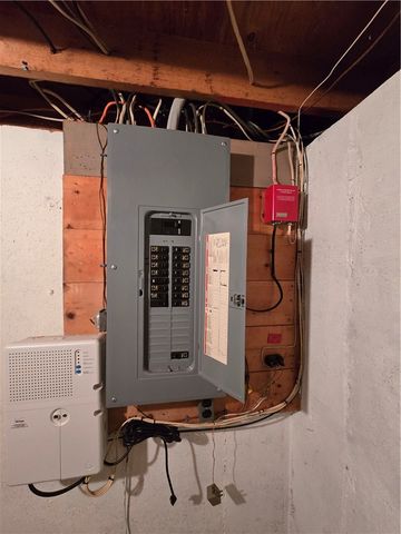 3 Hemlock Drive, Johnston, RI 02919