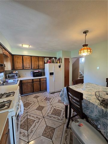 3 Hemlock Drive, Johnston, RI 02919