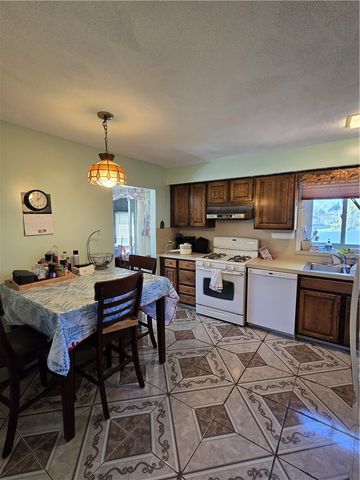 3 Hemlock Drive, Johnston, RI 02919